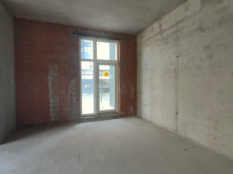 Продаж приміщення на вул. Пасічній, ЖК "SOLOWAY". Без комісії.