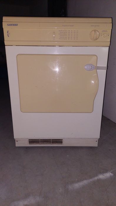 Máquina de secar roupa SAMAR