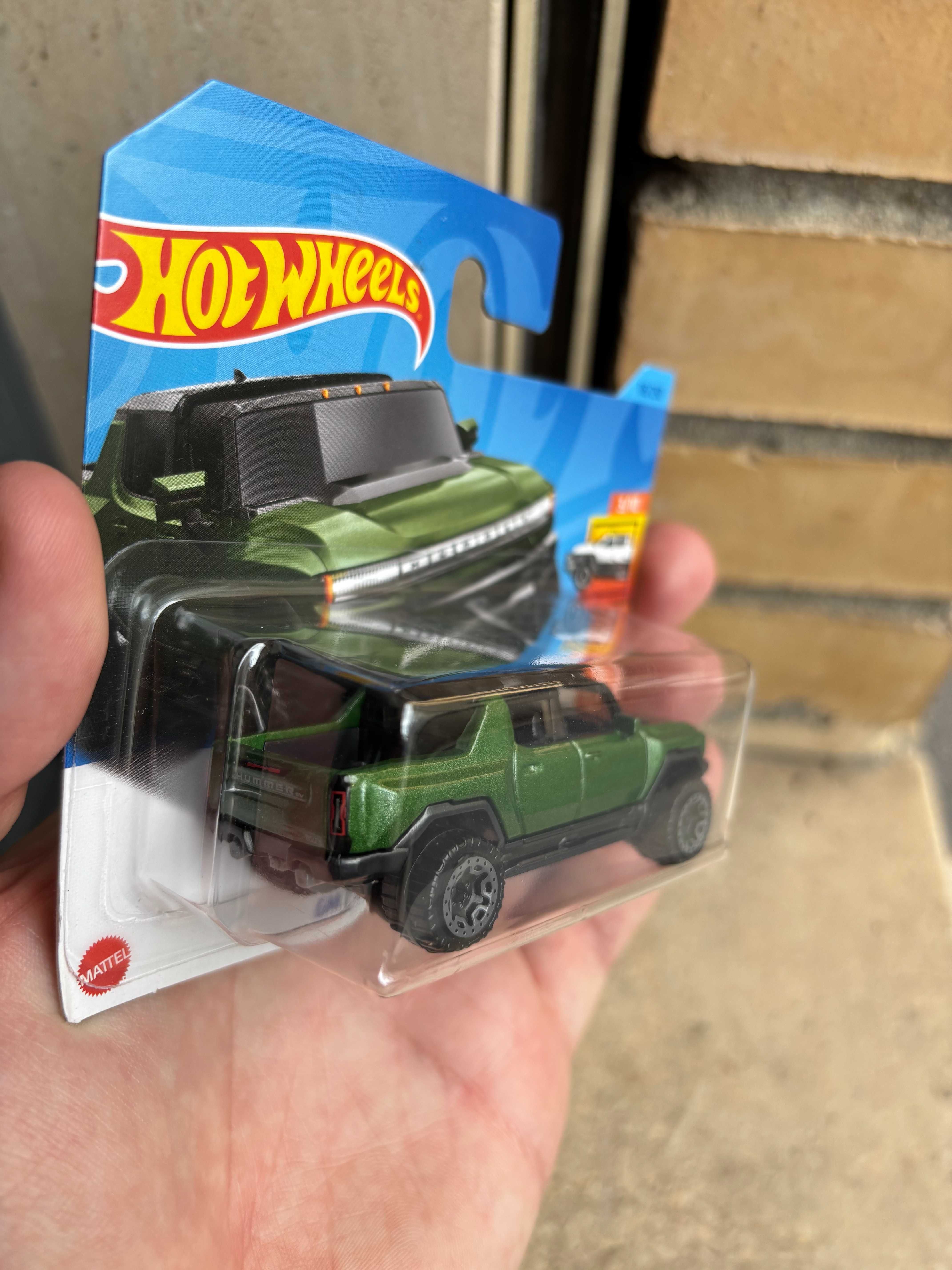 Hot Wheels "GMC Hummer EV" - Novo, Selado