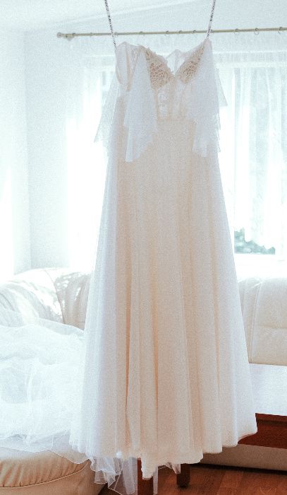 Przepiękna suknia ślubna Kenzi