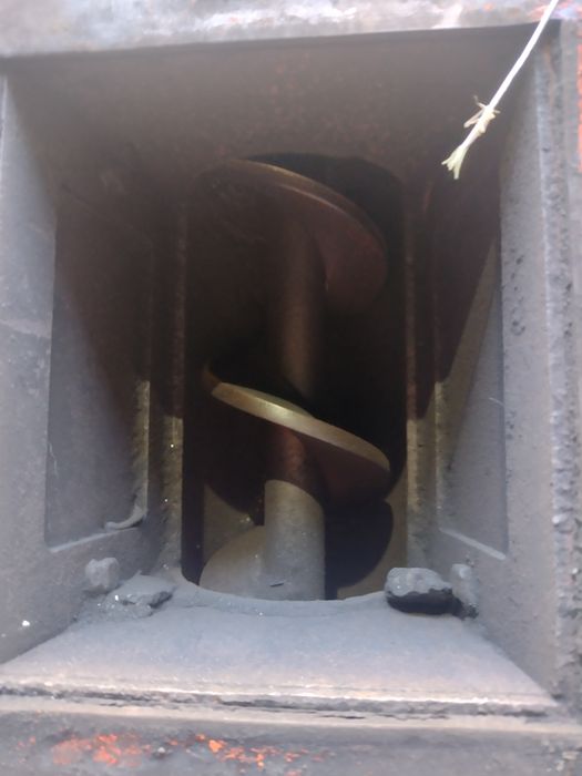 Sprzedam podajnik retortowy