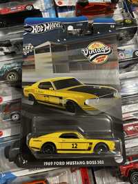 Hot wheels vintage racing 1969 Ford Mustang boss 302