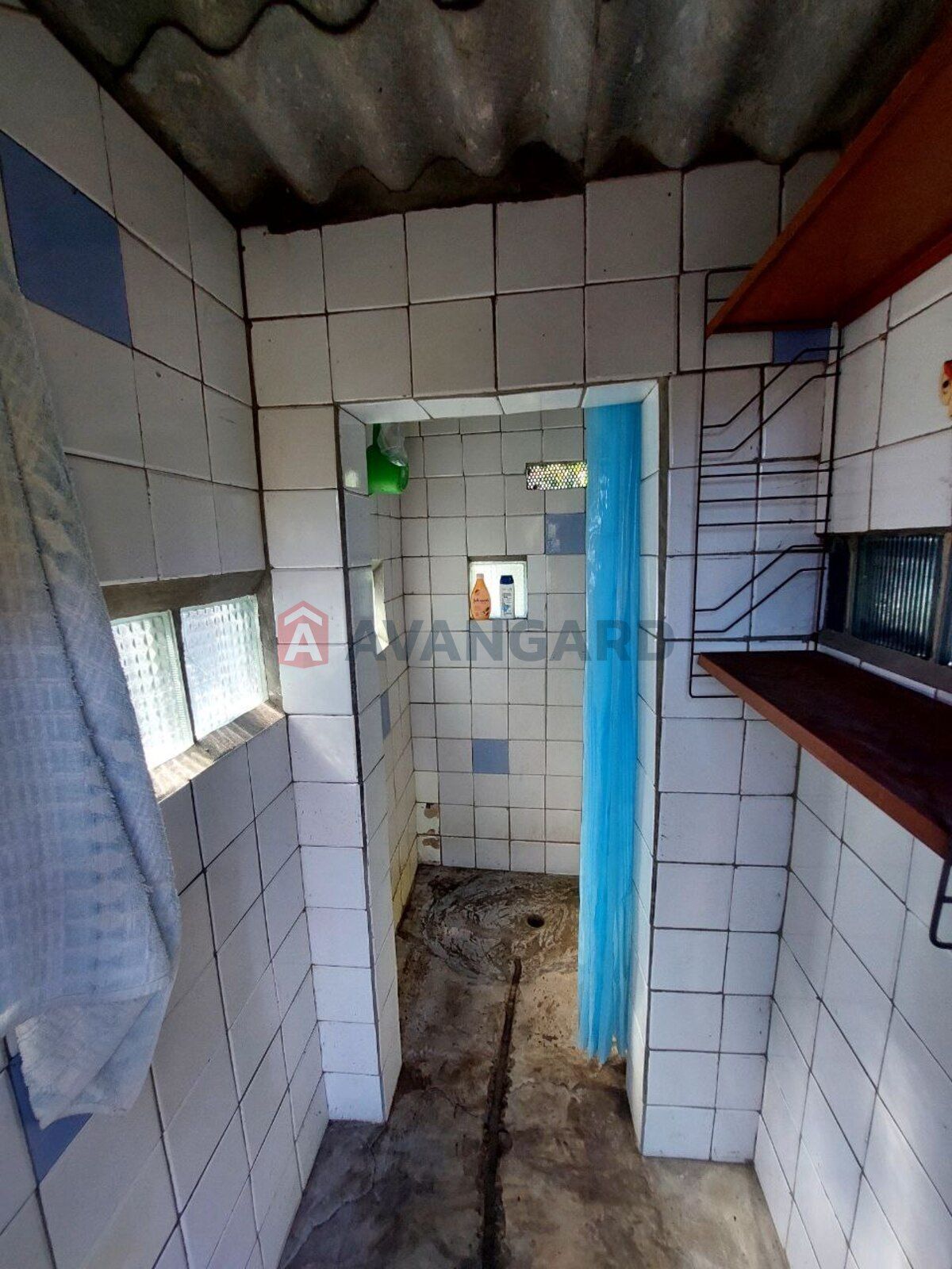 Продається дачний будинок в 10 хвилинах від л/б