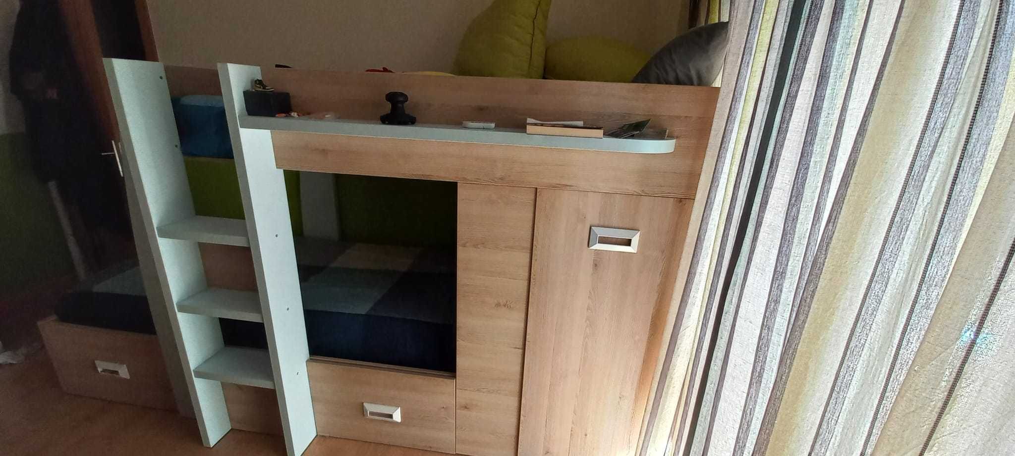 Cama Beliche com arrumação
