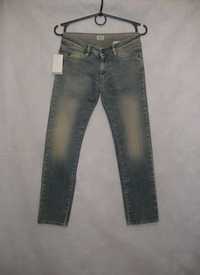 Новые джинсы Armani Junior на подростков рост 148 см