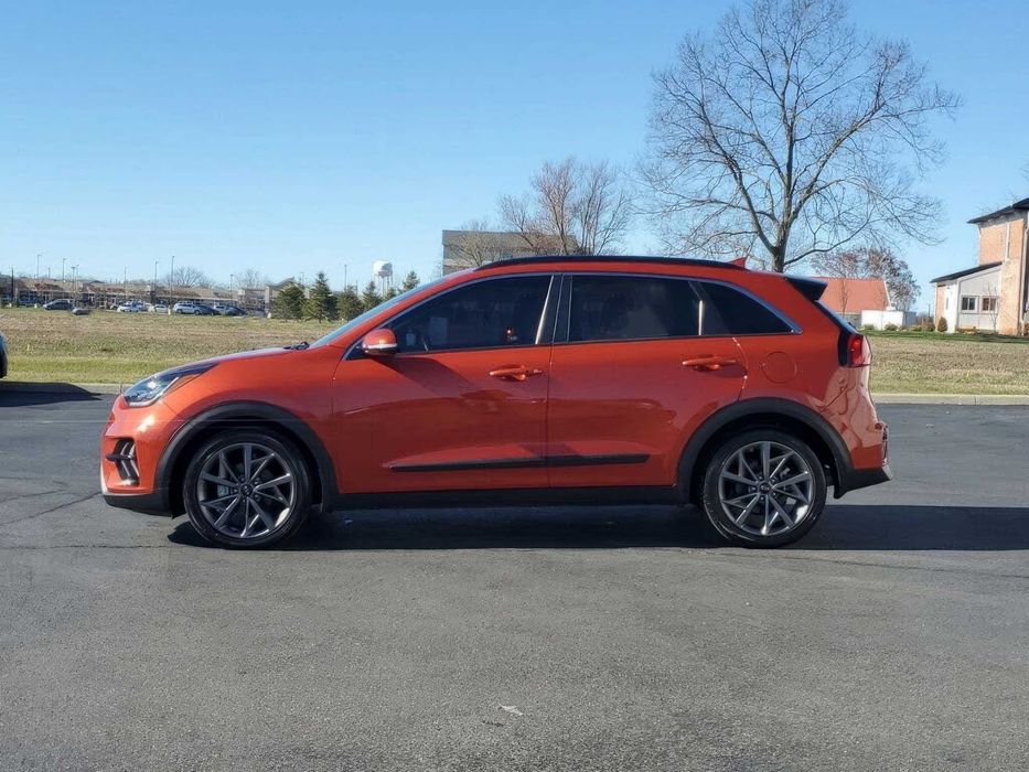 Kia Niro Touring      2020
