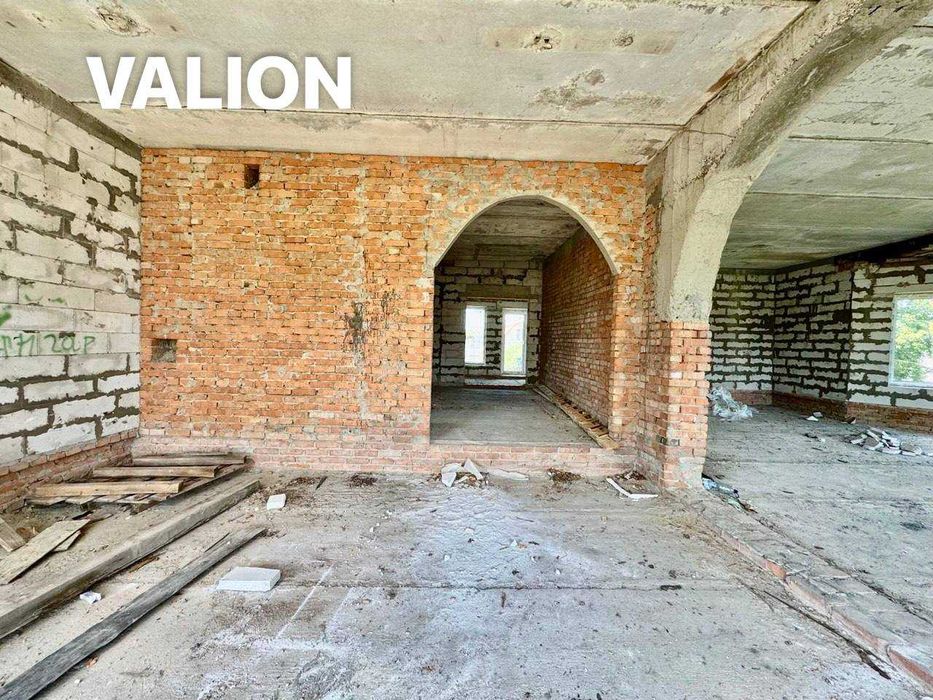 Продам СВІЙ БУДИНОК на 10 сотках в самому ЦЕНТРІ міста Бориспіль