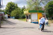 Павільйон біля входу в АТБ оренда Харків