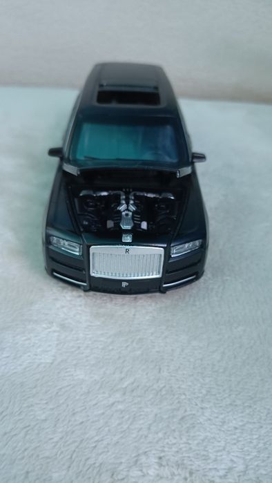 Машинка металева«Rolls-Royse» Ролс-Ройс, чорна, відкр двері, баг, капо