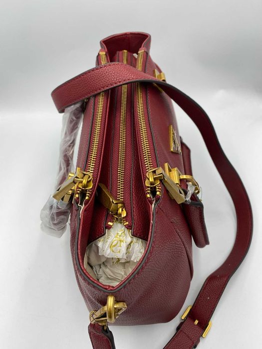 GUESS Torebka damska Destiny Czarna shoperka kuferek