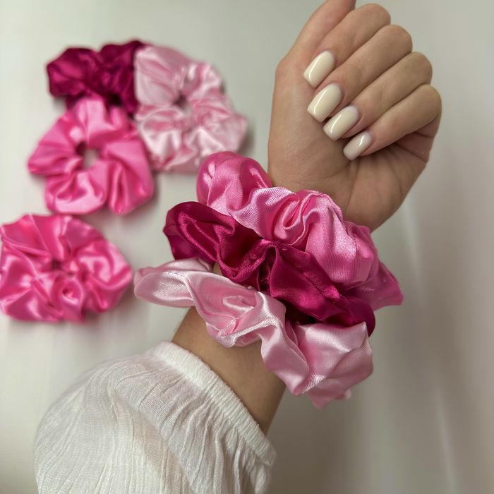 Атласні резинки для волосся — нові, м’які, не перетягують волосся