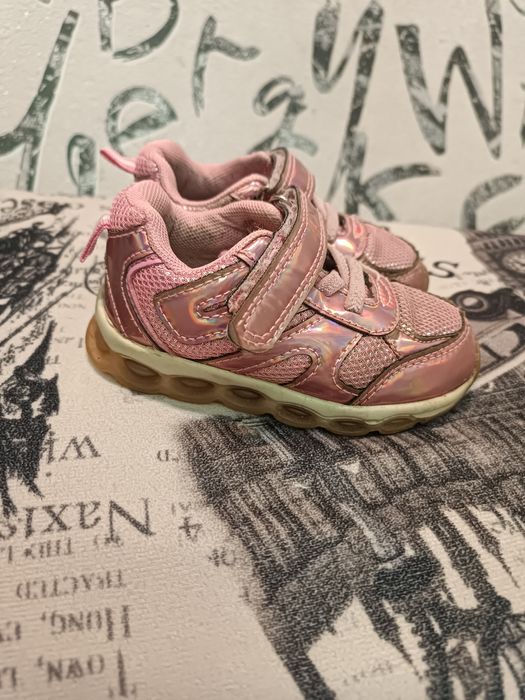 Кросовки для девочки