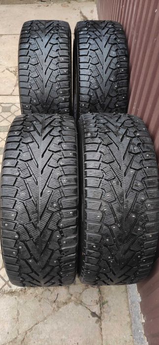 Шини шиповані Pirelli 275/45 R21
