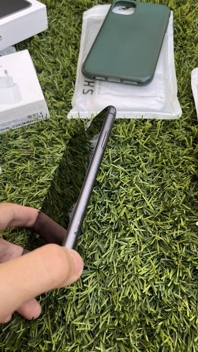 iPhone 11 64GB Preto - Bateria 100% - Caixa + Acessórios