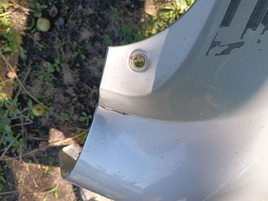 Продам бампер Лексус RX350. 10года