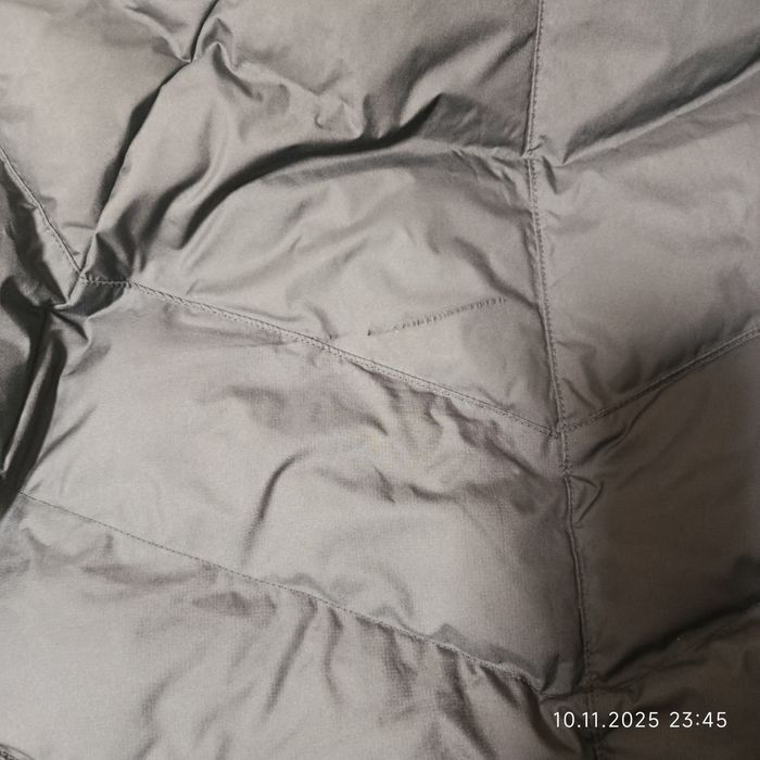 Куртка Nike для дівчини. 147-158