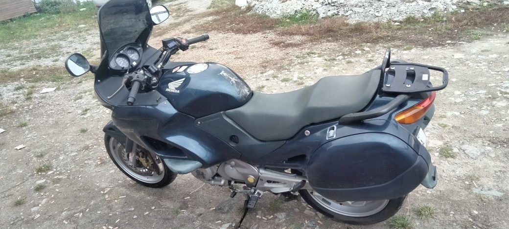 Продам Honda Deauville NT650