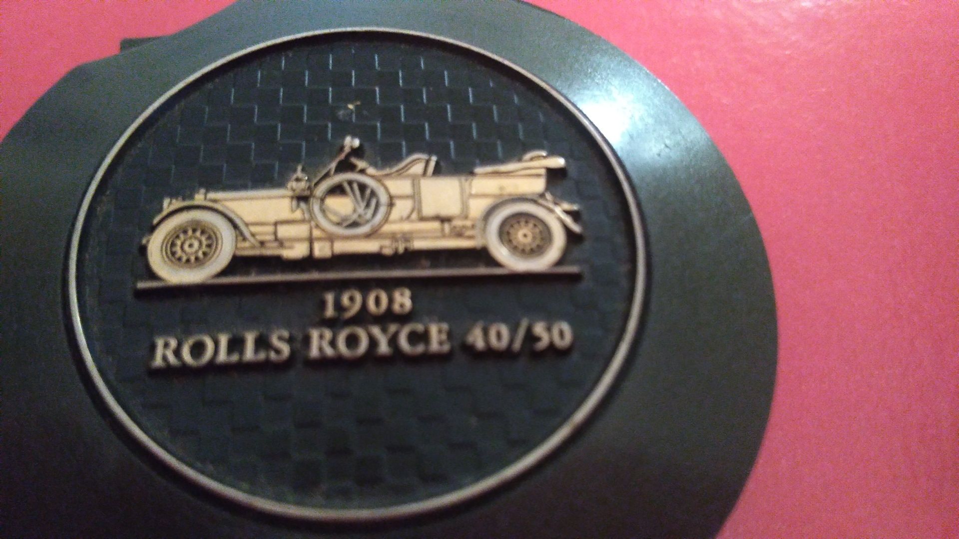 Raro isqueiro original tipo porta chaves da Rolls Royce