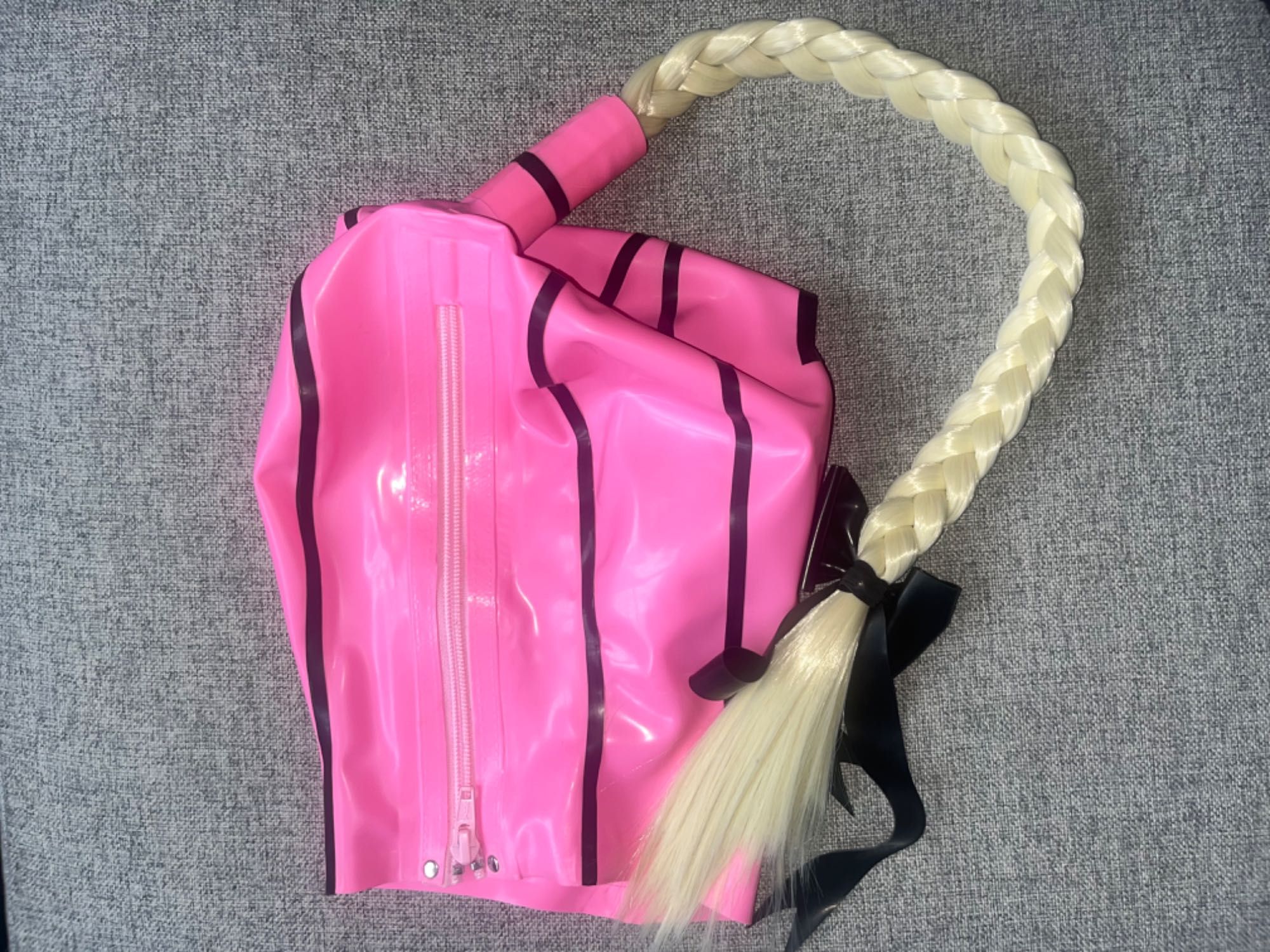 841A/ Bal Sylwester Haloween Maska L różowa latex lateks 0,4 blond kuc