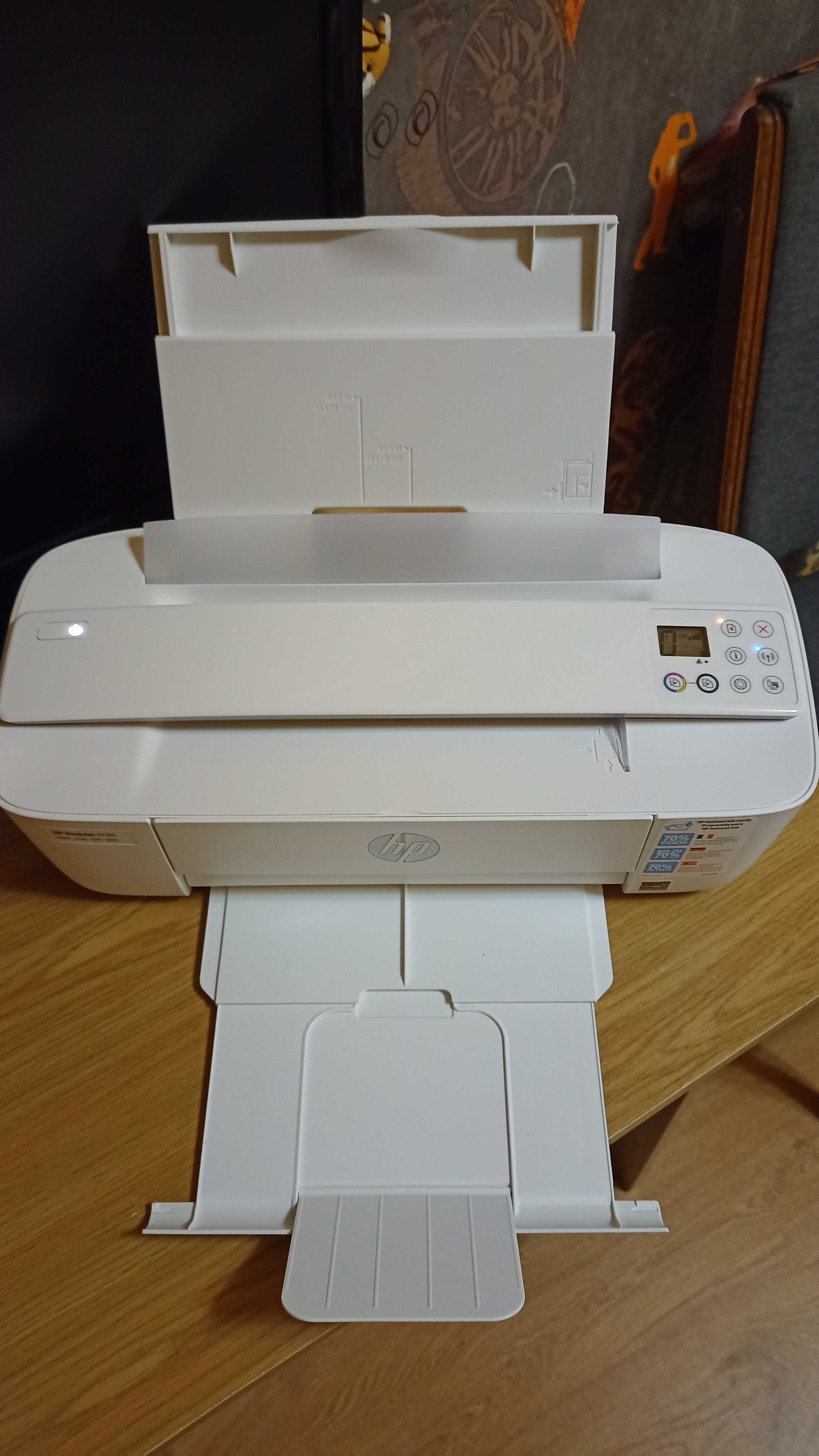 Принтер багатофункціональний кольоровий HP DeskJet 3720 WIFI