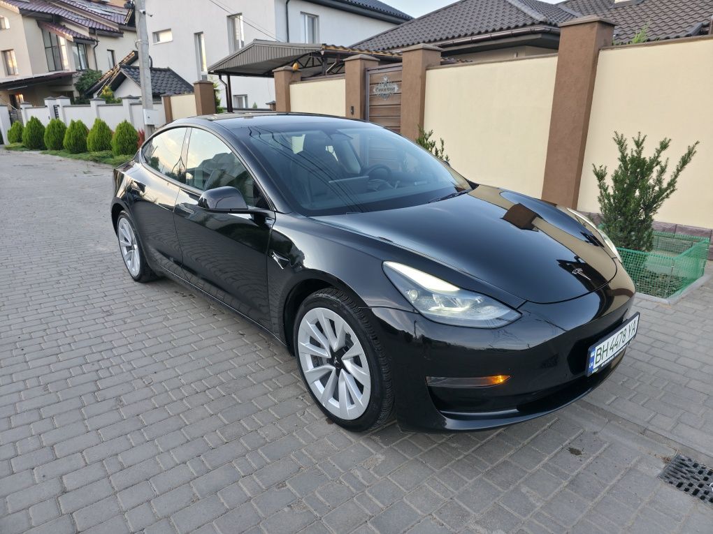 Продам Tesla model 3 2022 lfp