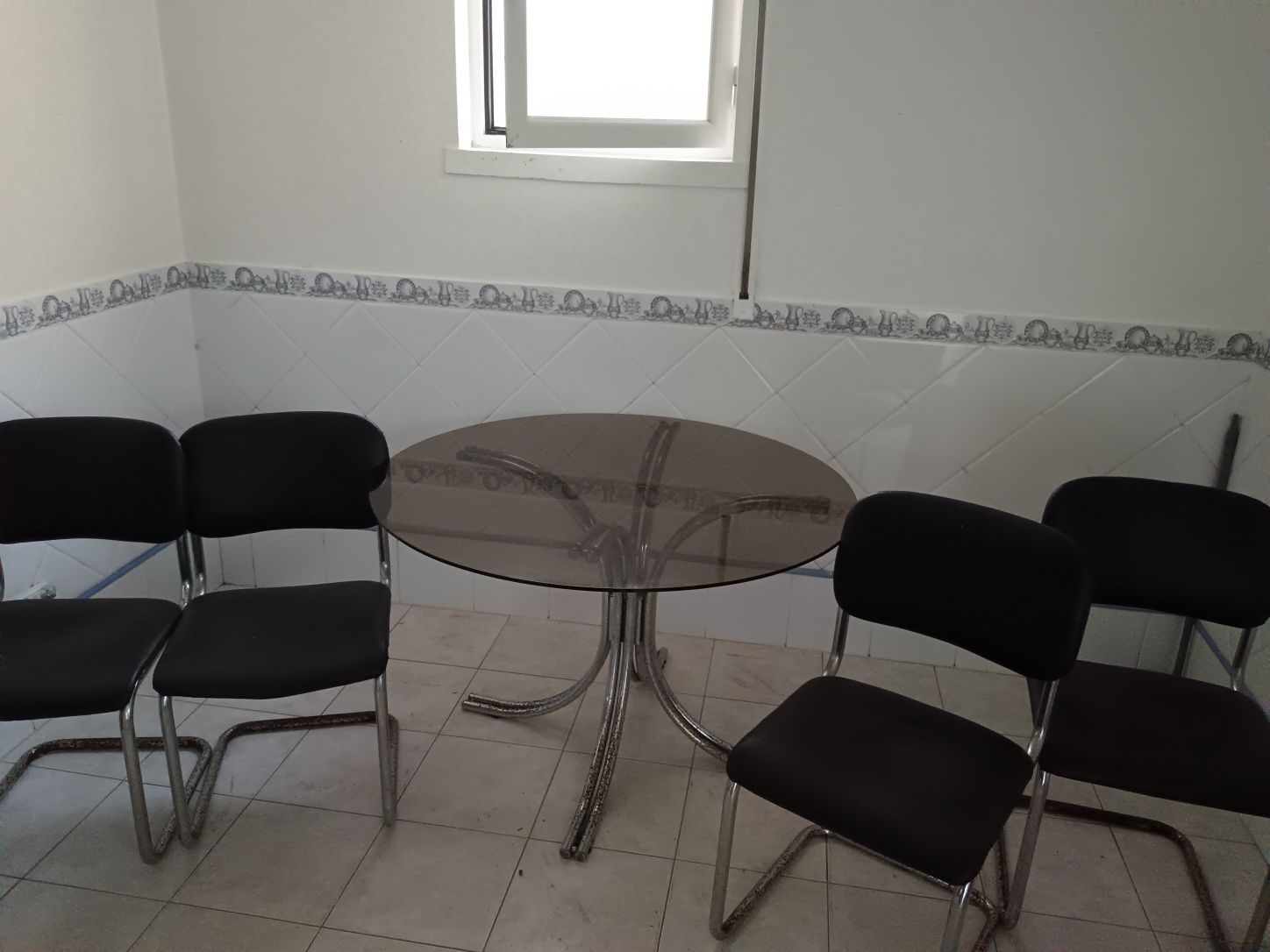 Conjunto mesa de vidro