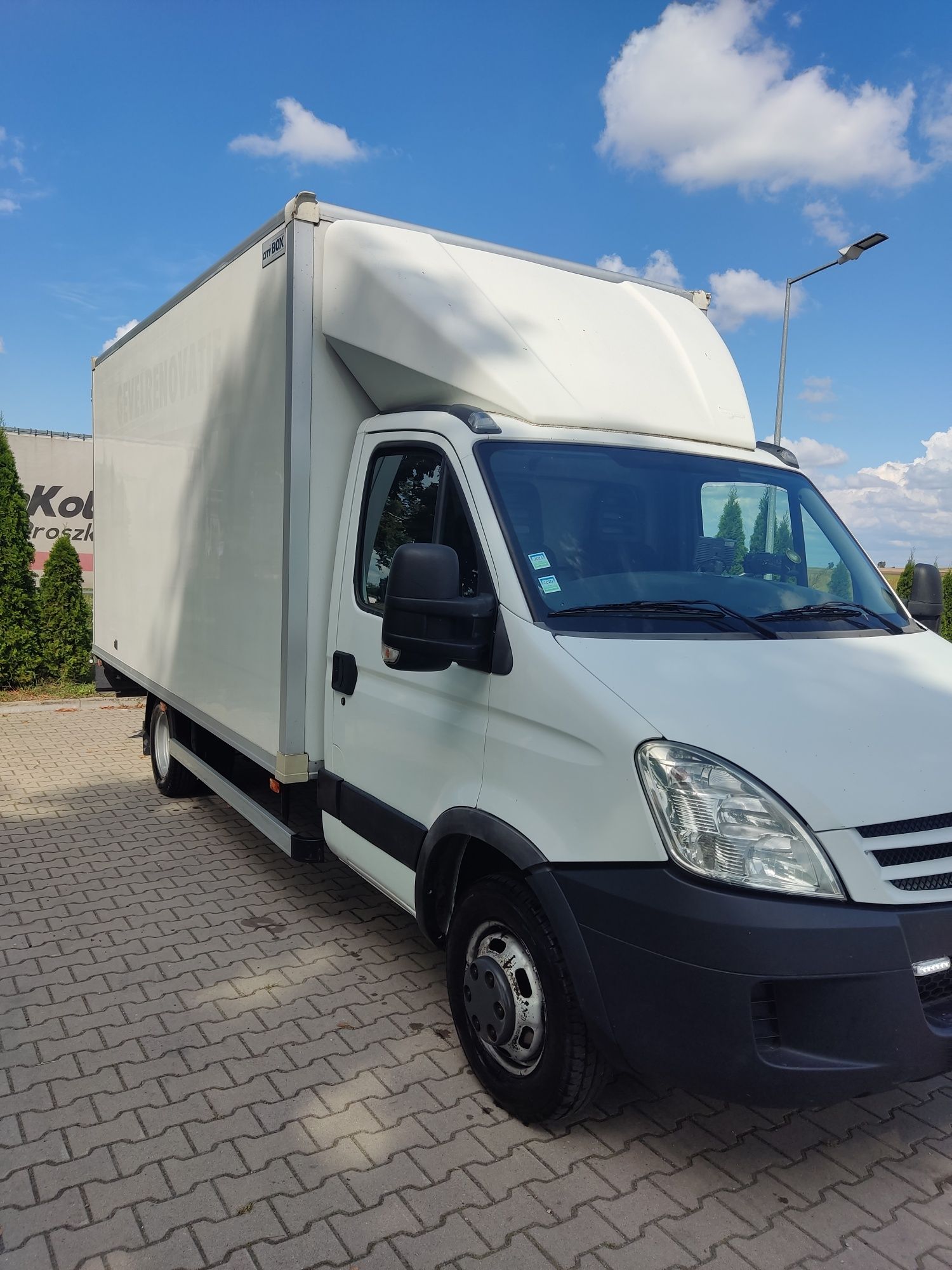 IVECO DAILY 40C  3,0 kontener