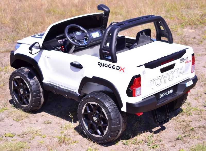Auto samochód na akumulator TOYOTA HILLUX jeep 4x4 buggy pojazd RC