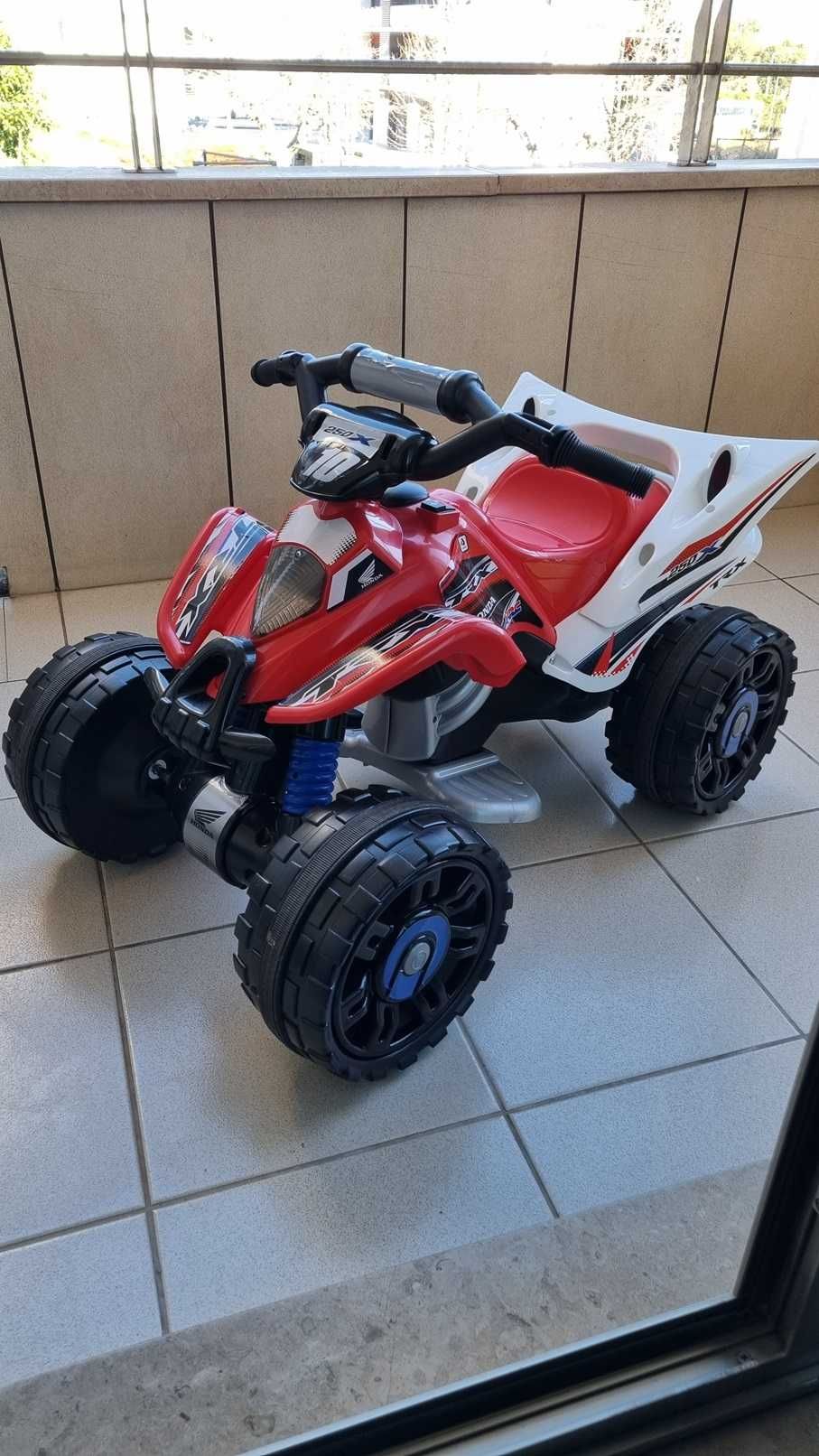 Quad criança eléctrico Honda TRX250R