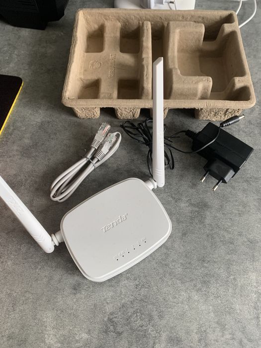 Роутер Tenda N301