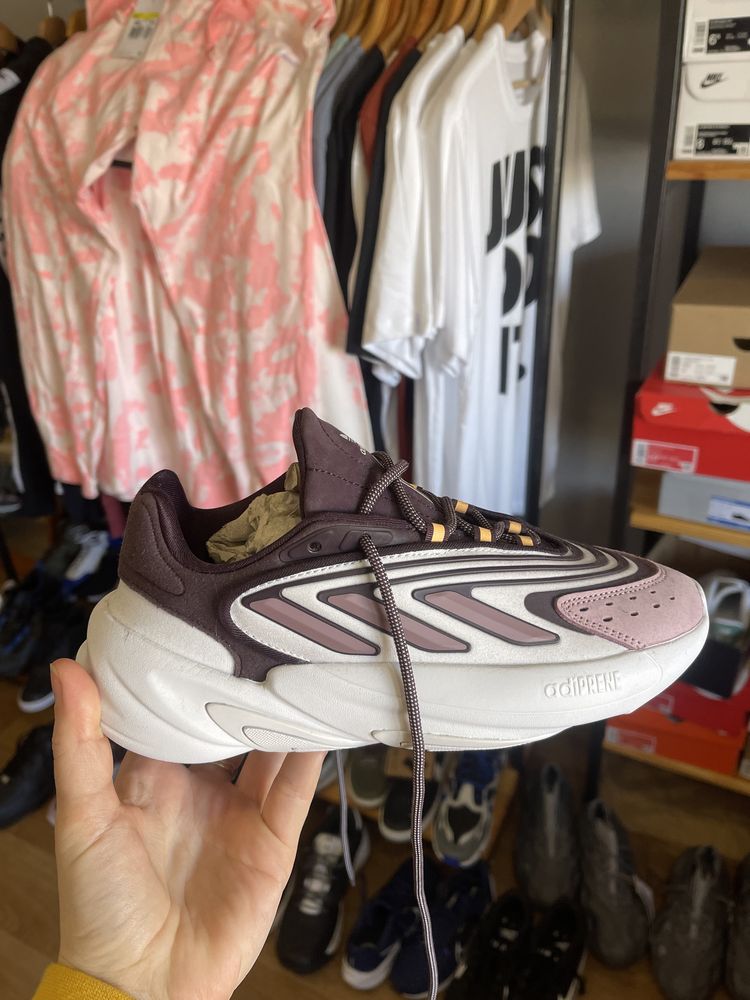 Adidas Ozelia 37.5