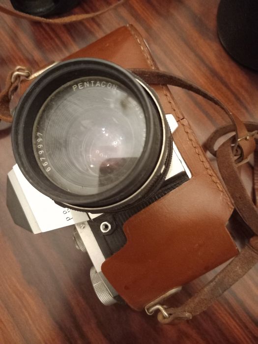 Máquina fotográfica  e outros