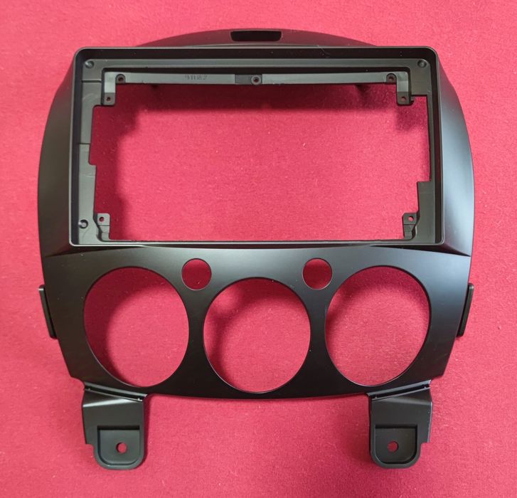 Перехідна рамка для Mazda2