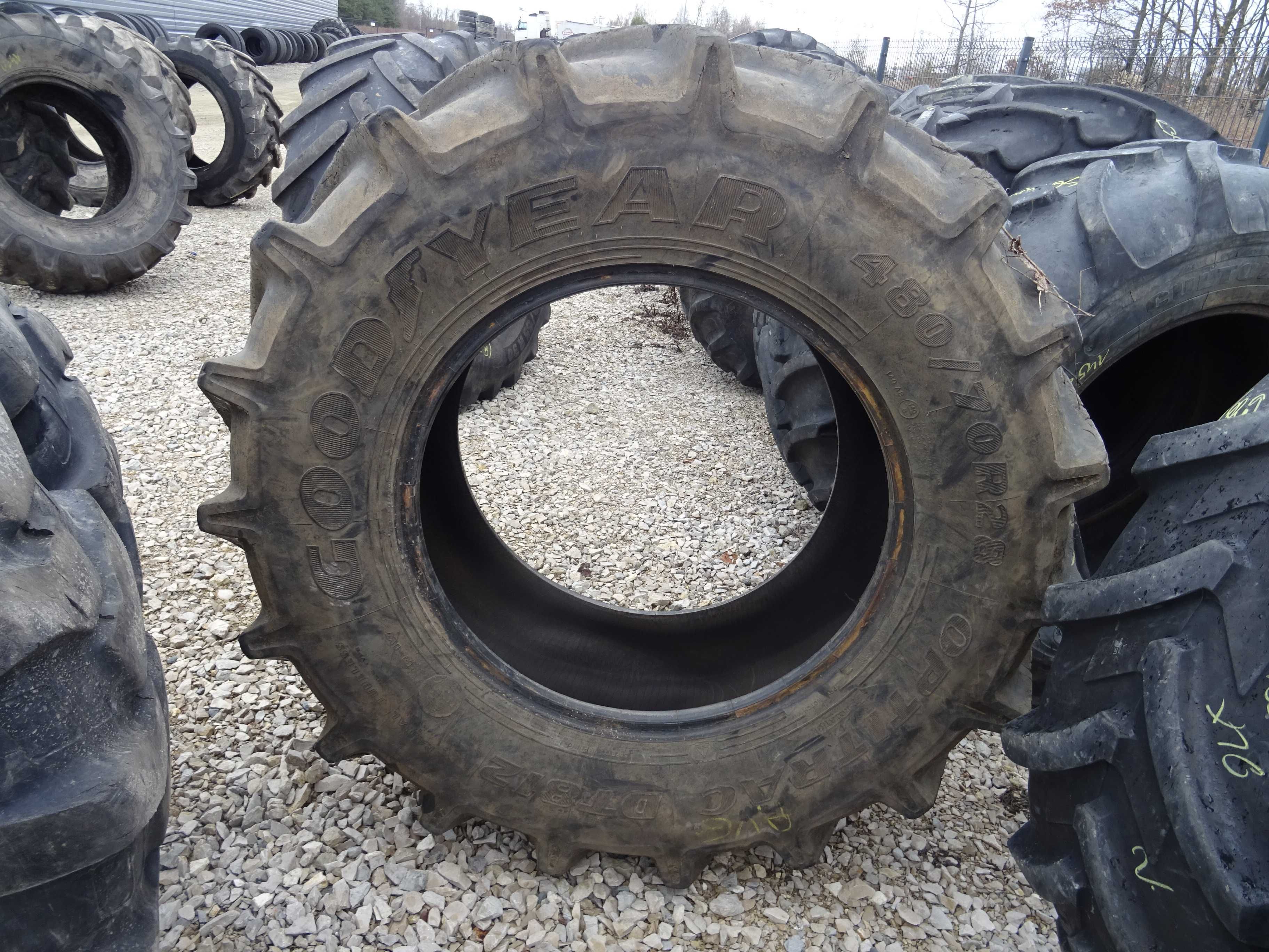 Opona 480/70R28 Goodyear OPTITRAC DT 812  (1000 netto)