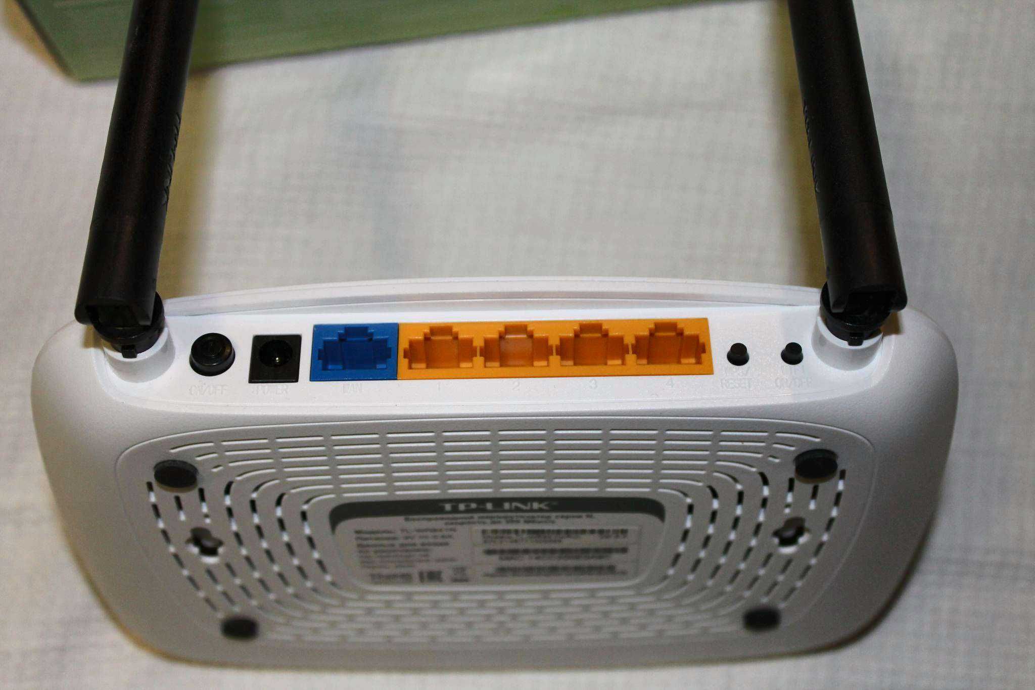 Роутер\Маршрутизатор\ TP-Link TL-WR841N+блок питания .Отличный сигнал