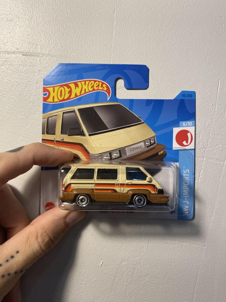 hot wheels toyota van lot