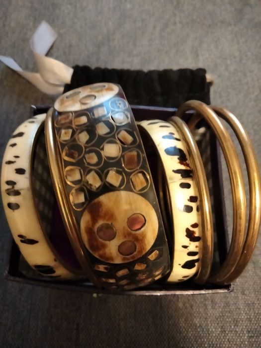 Браслеты на руку