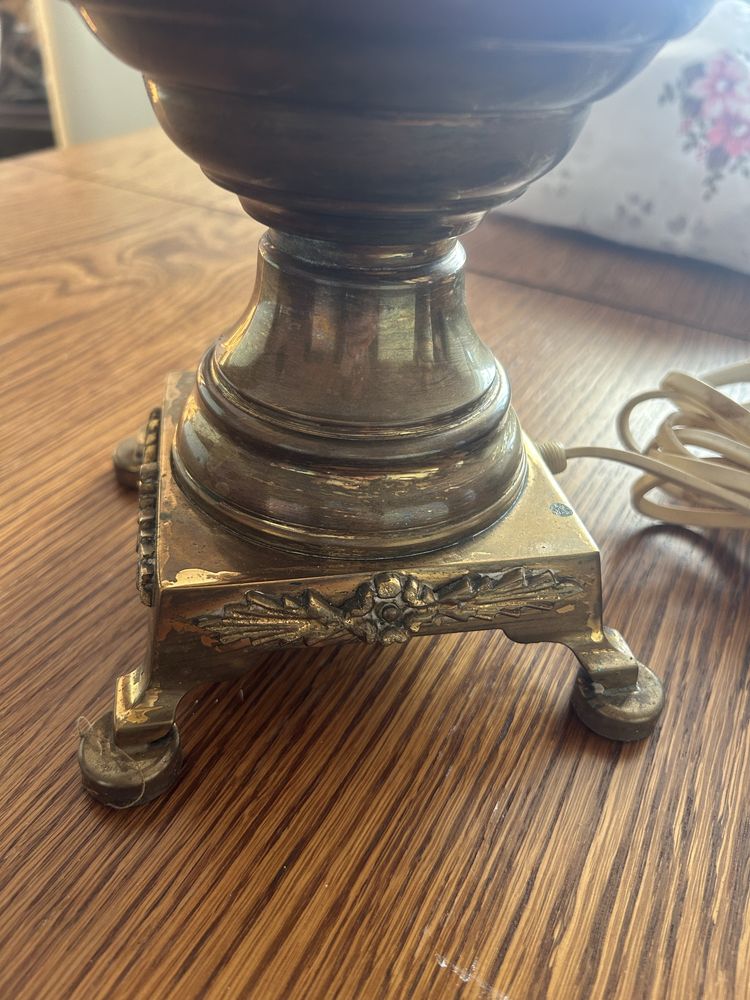 Lampa poecelanowa z abazurem