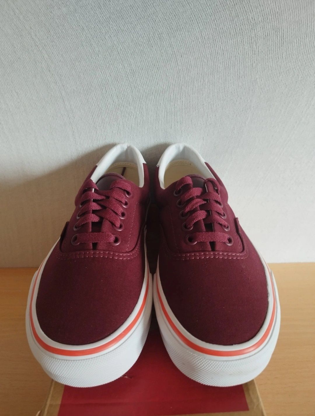 Vans tamanho 38,5 novos, nunca usados