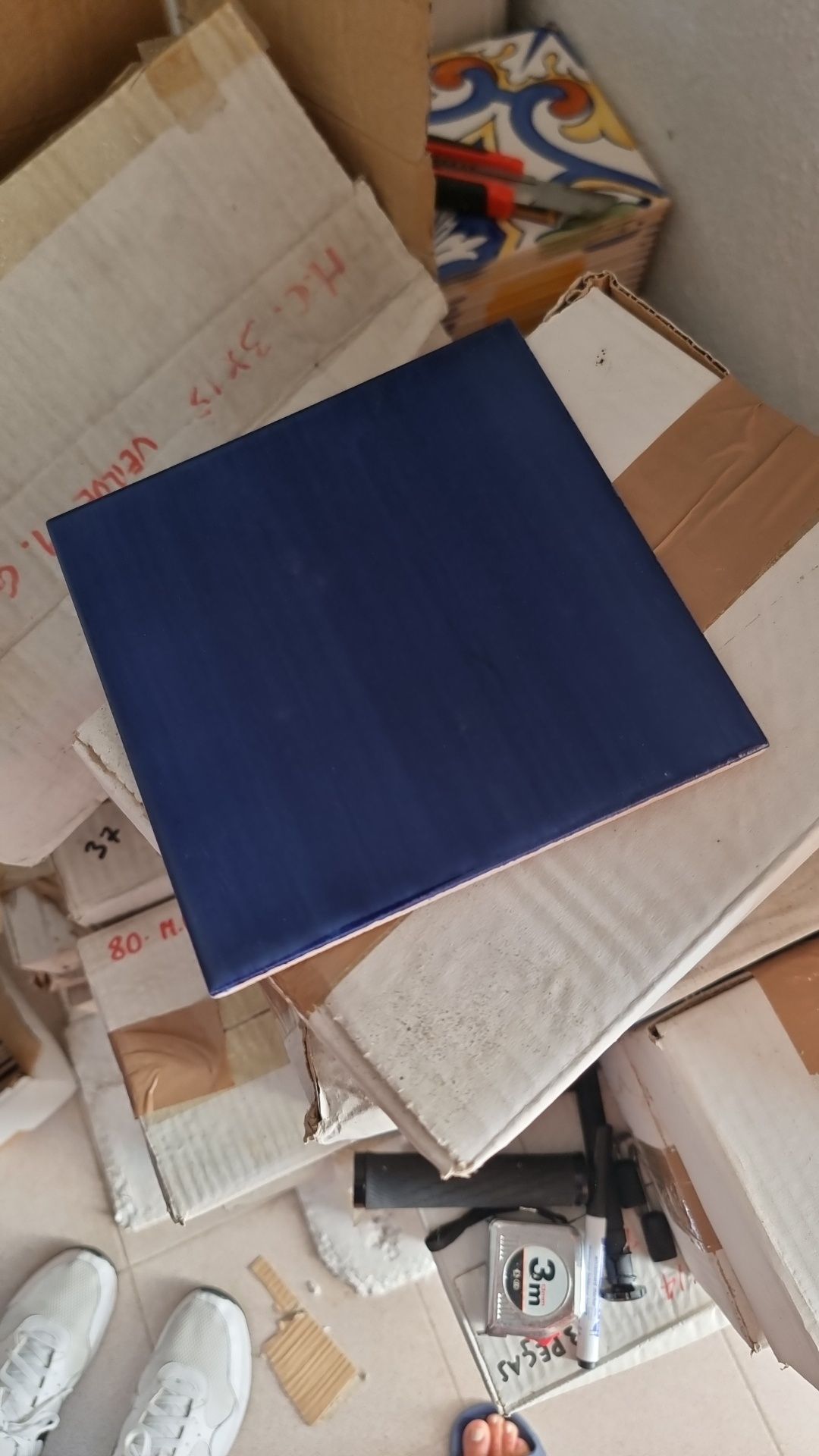 Azulejo 15x15 trinchado azul escuro