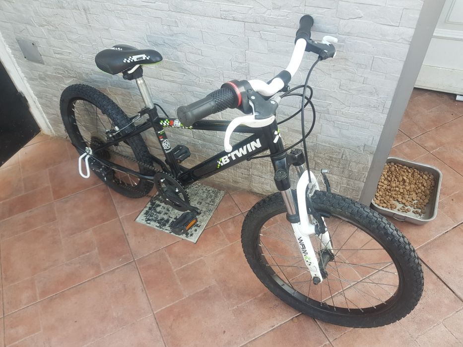 Bicicleta roda 20 com revisão feita tudo a funcionar