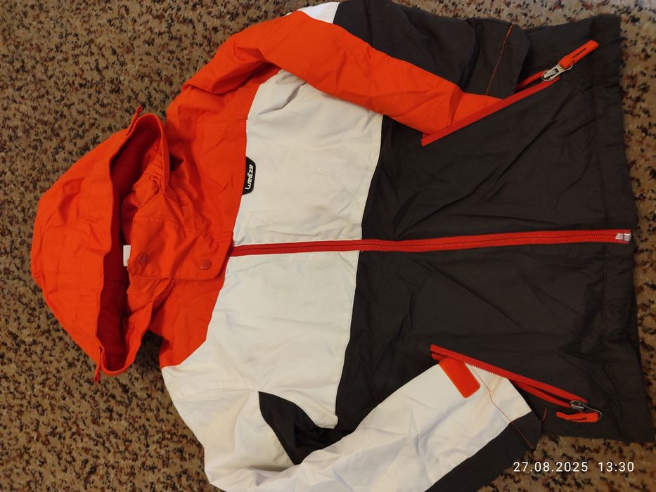 Продам курточку,