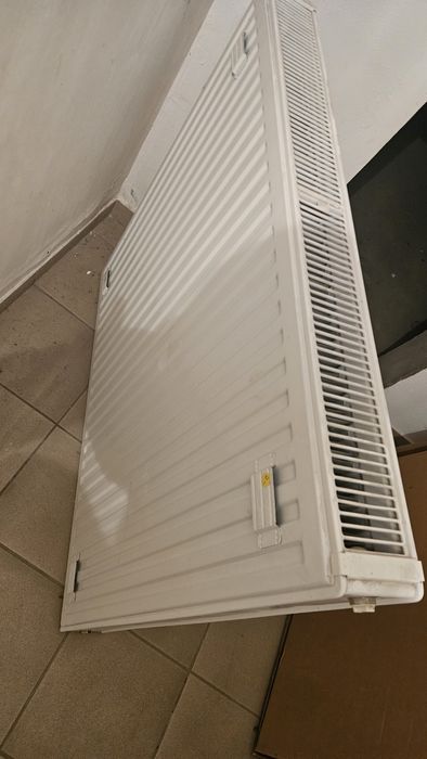 Grzejnik kaloryfer 100 x 90 x 10 Nowy