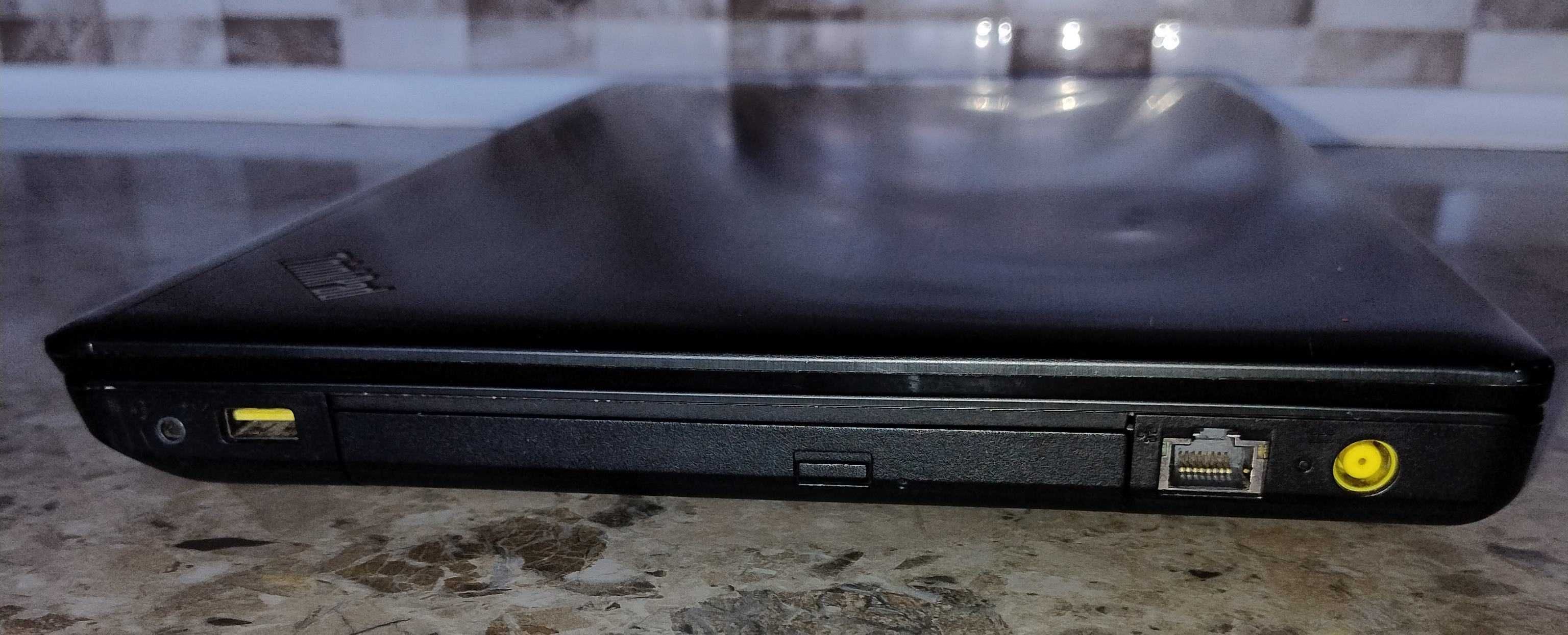 Ноутбук Lenovo ThinkPad Edge E530 15.6" i7-3612QM / 8GB / 120GB SSD