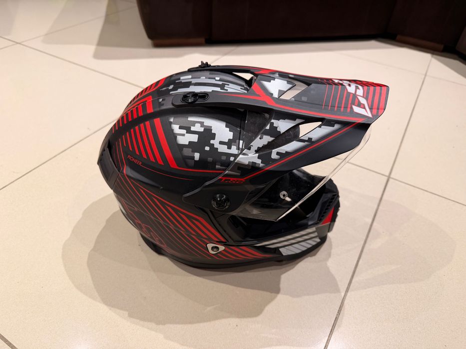 Kask rowerowy/crossowy Pioneer rozm. S