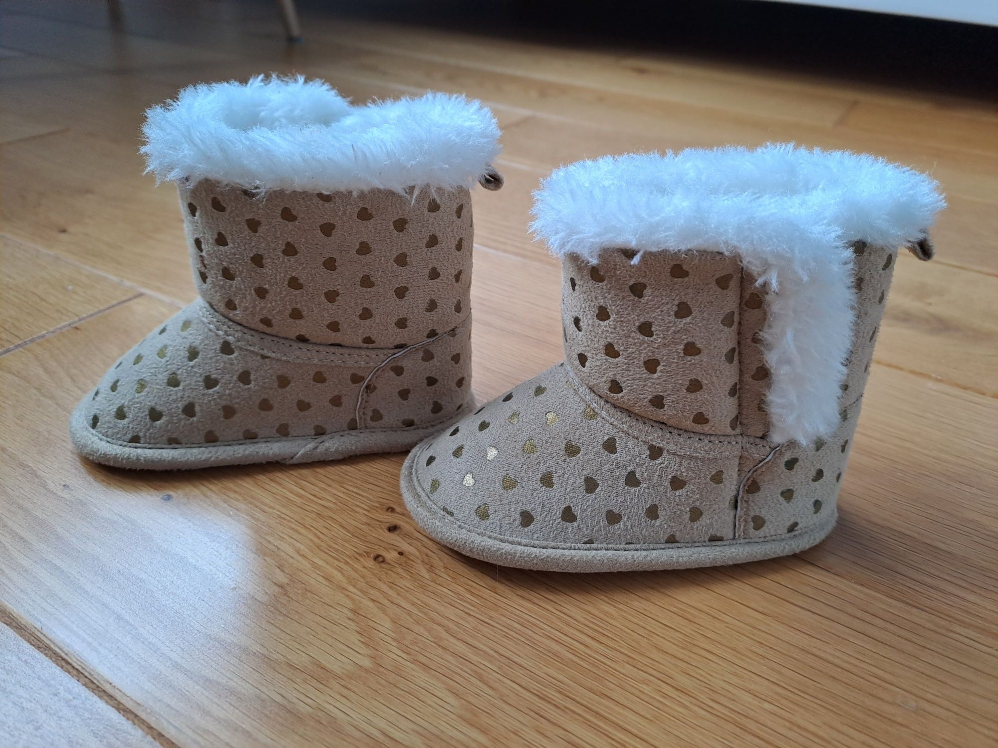 Buciki niechodki zimowe 10cm primark