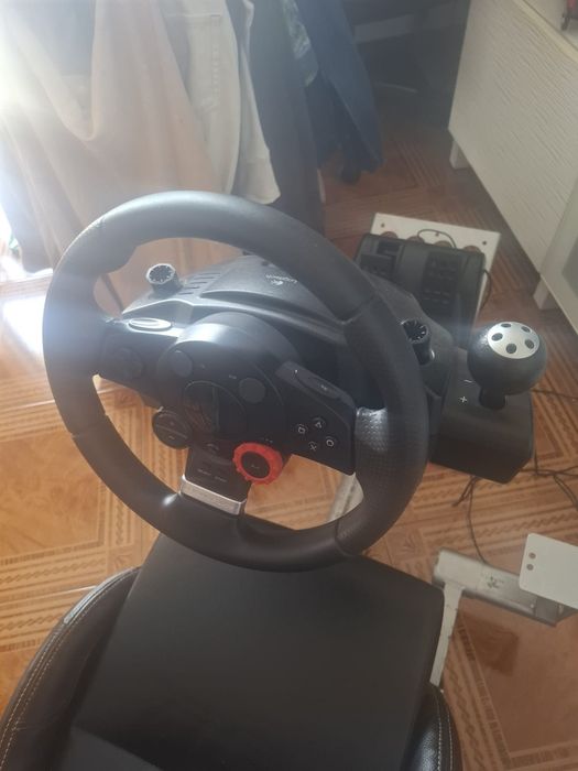 Logitech driving force