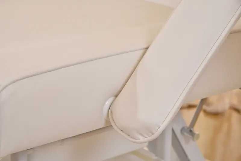 Косметологічна кушетка лежак для масажу та СПА процедур Польща