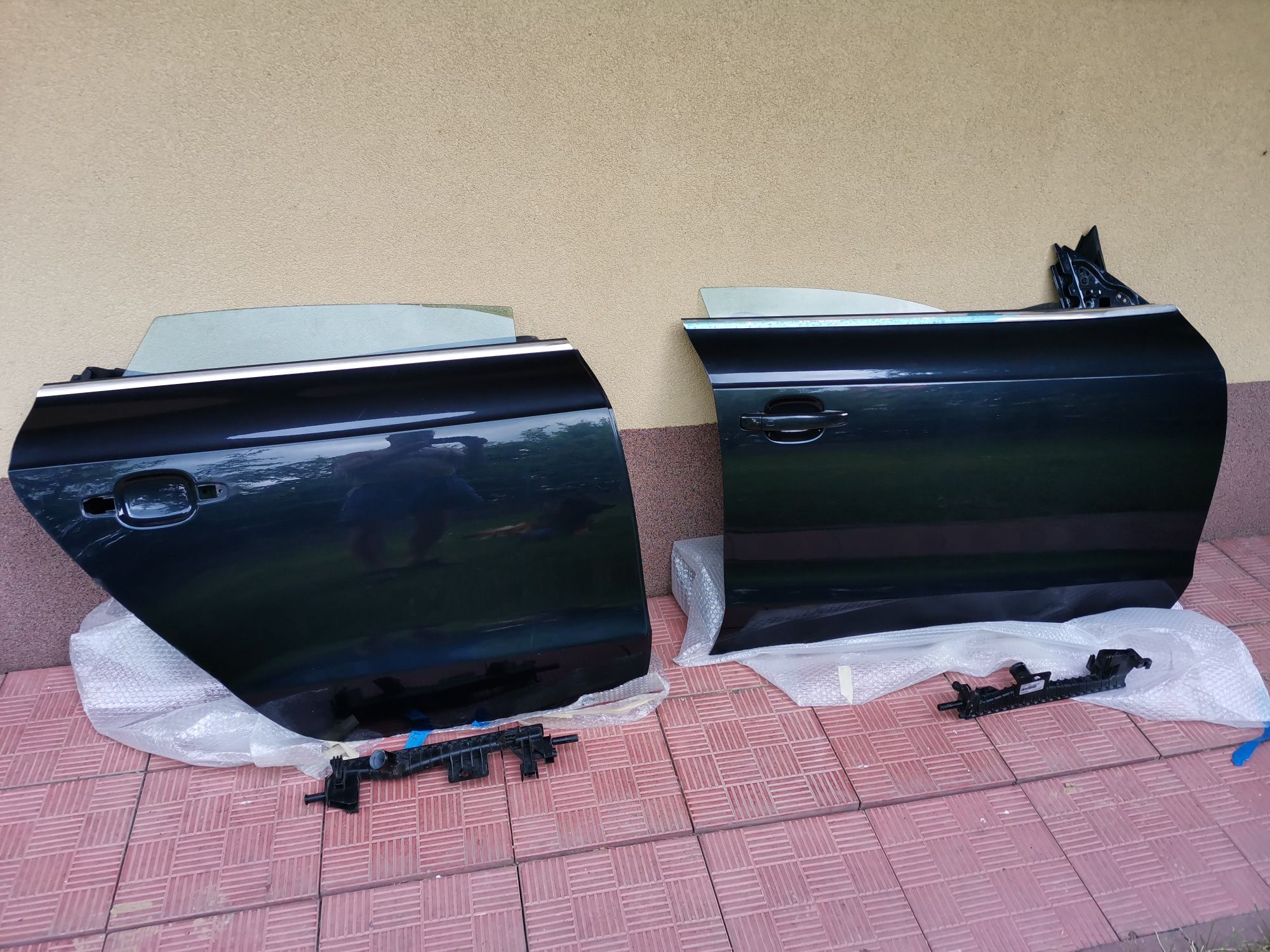 Drzwi prawy przód LX5R Audi A5 sportback
