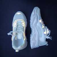 Білі кросівки кроссовки світловідбиваючі для дівчат 37 маломірки НОВІ